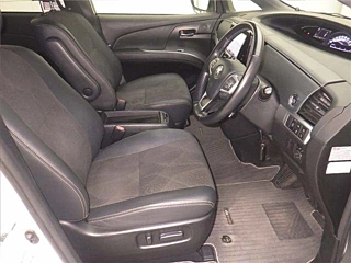 TOYOTA ESTIMA 2017