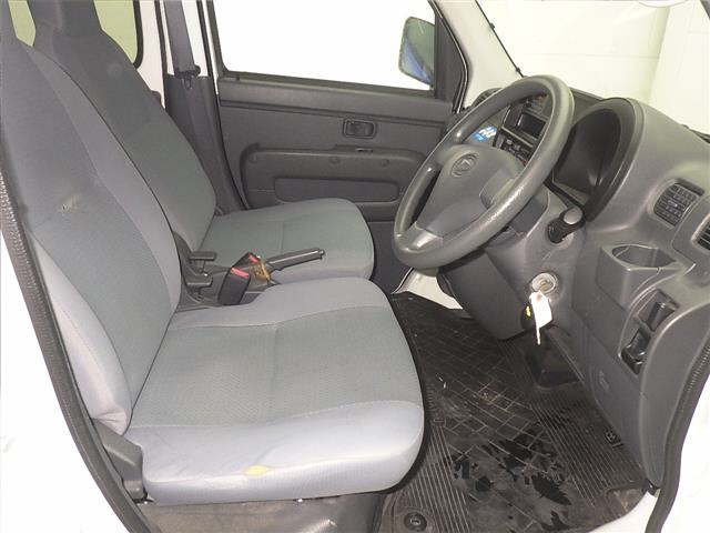 DAIHATSU HIJET VAN 2016