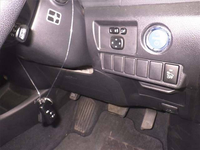 TOYOTA SAI 2014