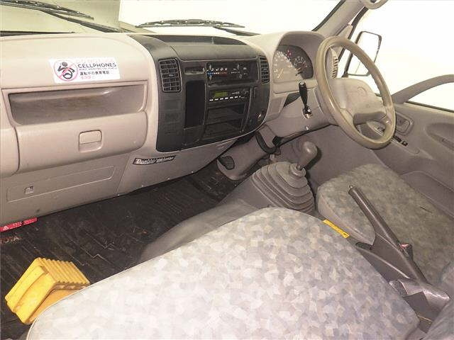 TOYOTA DYNA 2024
