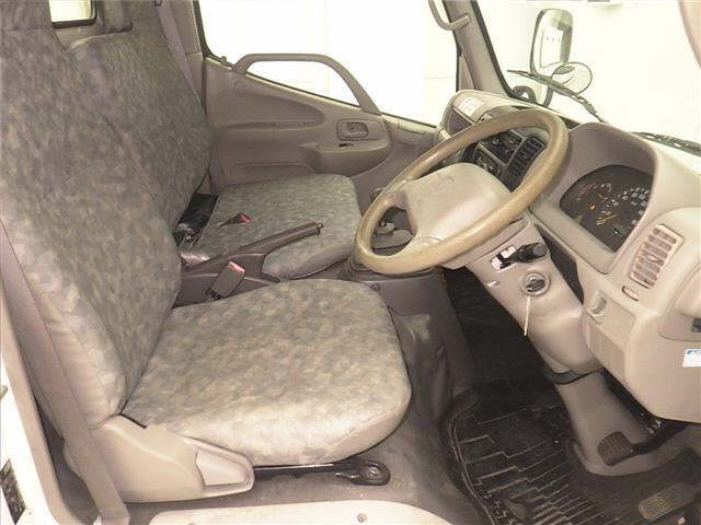TOYOTA DYNA 2024