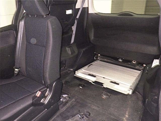 TOYOTA NOAH 2015