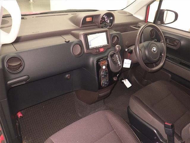 TOYOTA PORTE 2014