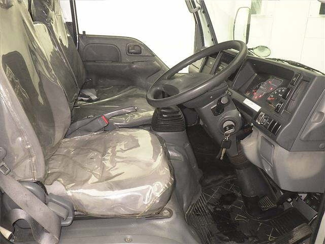 ISUZU ELF 2015