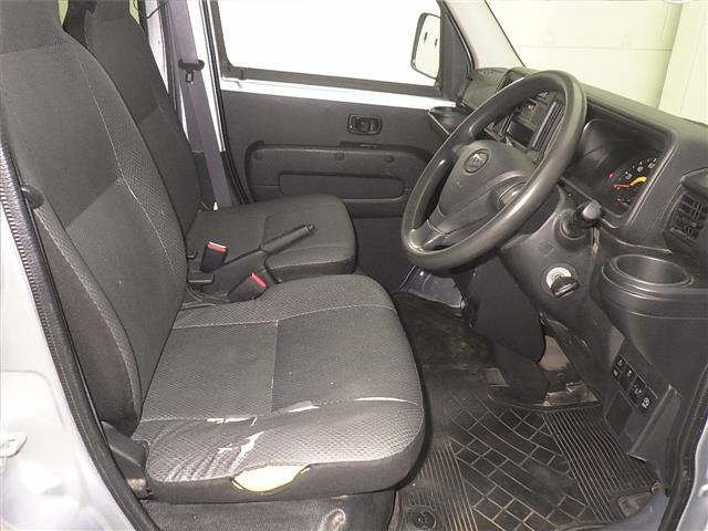 DAIHATSU HIJET VAN 2019