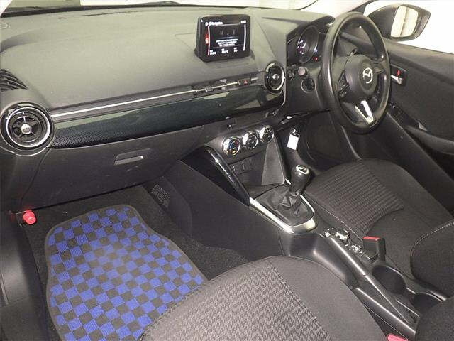 MAZDA DEMIO 2018