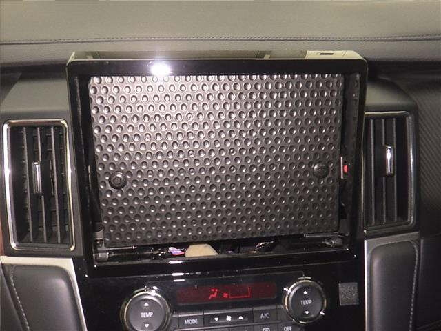 MITSUBISHI DELICA D5 2019