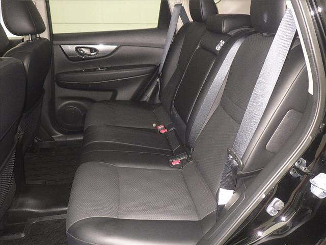NISSAN X-TRAIL 2015