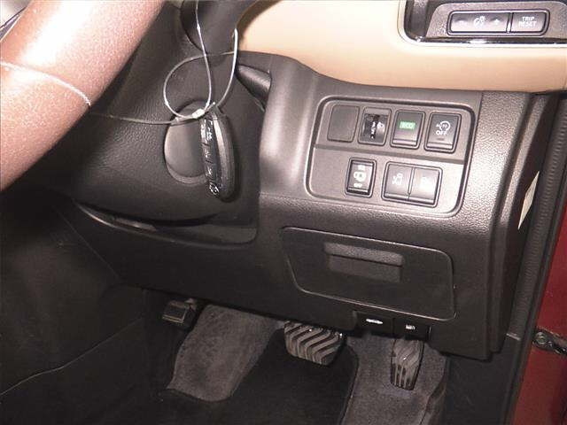 NISSAN SERENA 2017