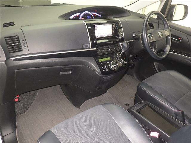 TOYOTA ESTIMA 2015