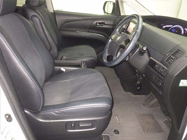 TOYOTA ESTIMA 2015