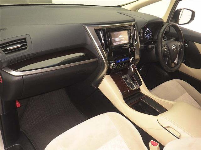 TOYOTA VELLFIRE 2015