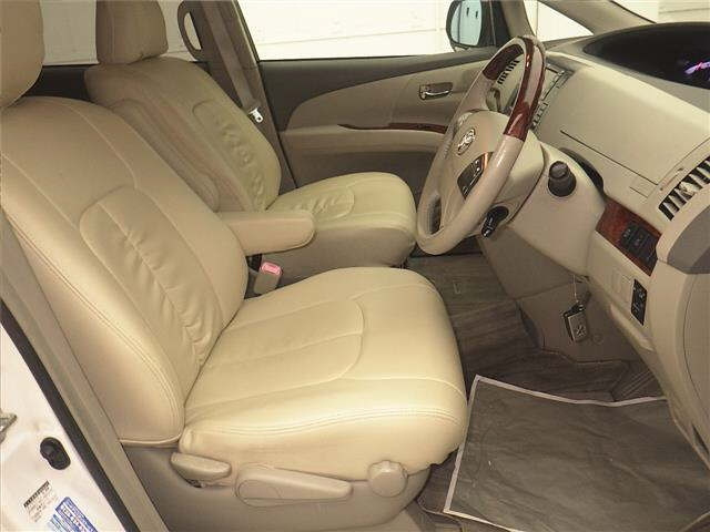 TOYOTA ESTIMA 2009