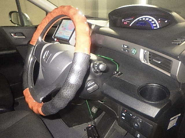 HONDA FREED 2012