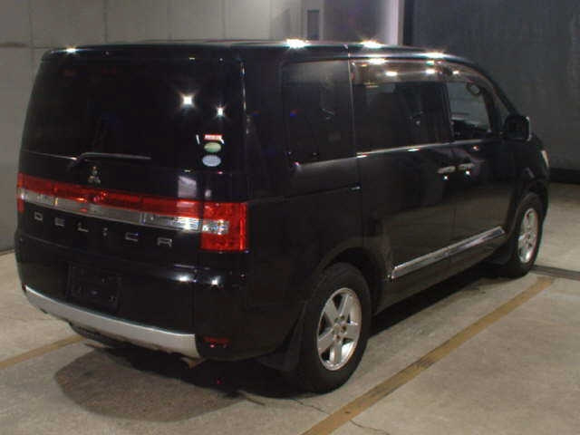 MITSUBISHI DELICA D5 2013