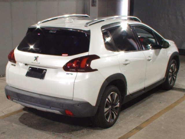 PEUGEOT 2008 2016