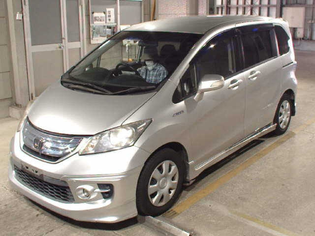 HONDA FREED 2013
