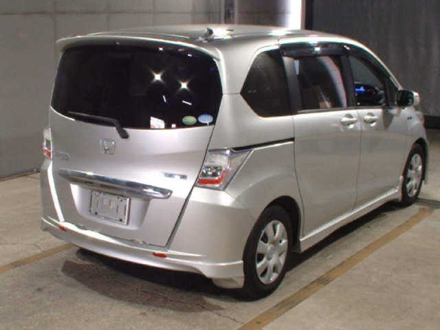 HONDA FREED 2013