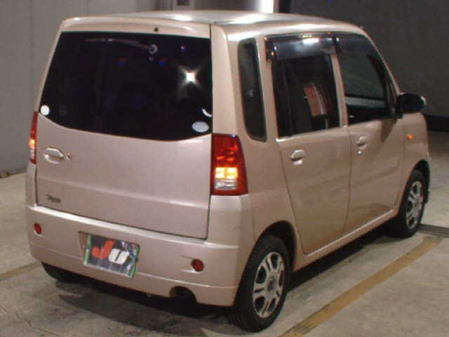 MITSUBISHI TOPPO 2009
