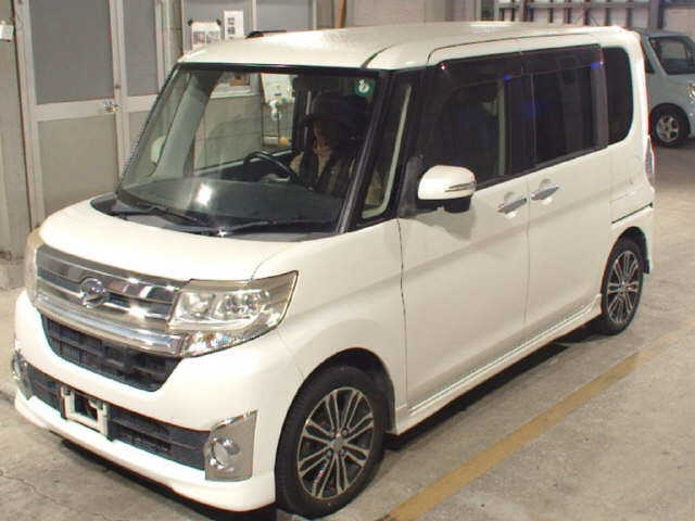 DAIHATSU TANTO 2013