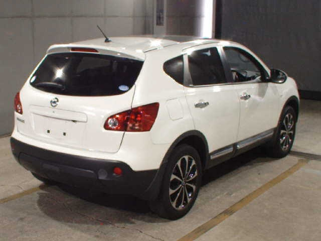 NISSAN DUALIS 2013