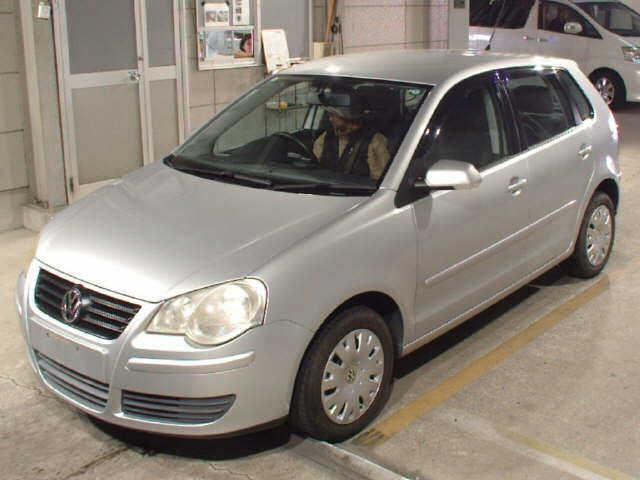 VOLKSWAGEN POLO 2008