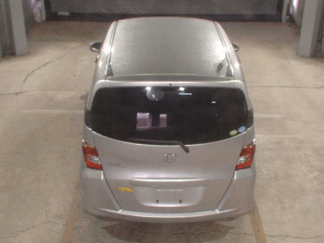 HONDA FREED 2011
