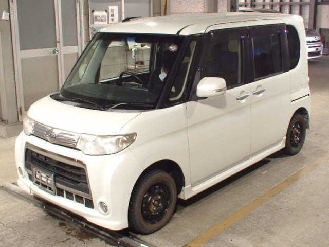 DAIHATSU TANTO 2012