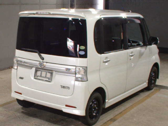 DAIHATSU TANTO 2012