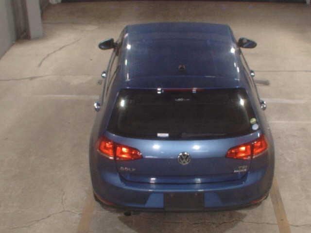 VOLKSWAGEN GOLF 2015