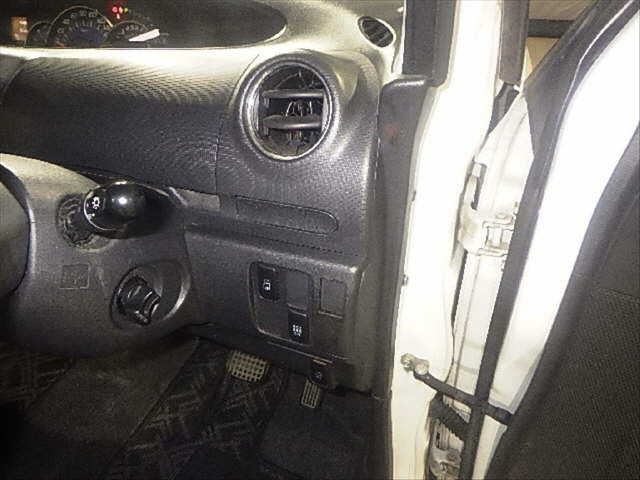 DAIHATSU TANTO 2012