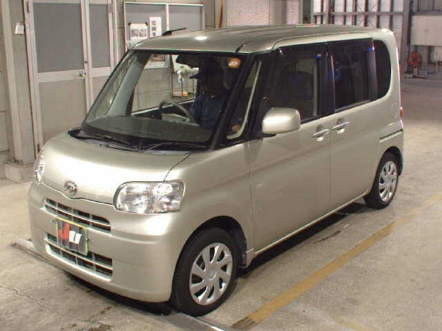 DAIHATSU TANTO 2012