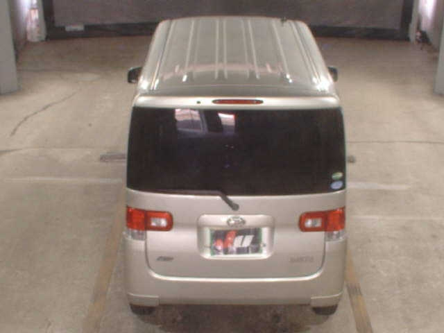 DAIHATSU TANTO 2012