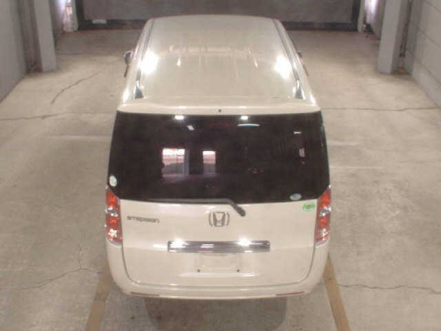 HONDA STEP WAGON 2010