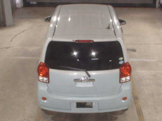 TOYOTA PORTE 2012