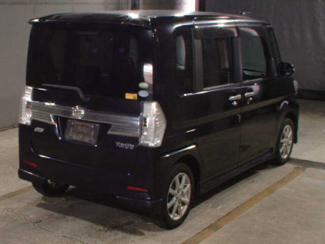 DAIHATSU TANTO 2014