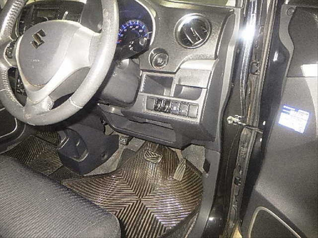 SUZUKI WAGON R 2013
