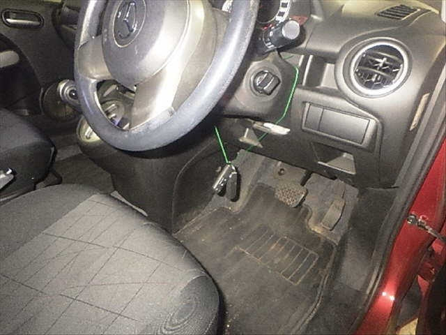 MAZDA DEMIO 2013