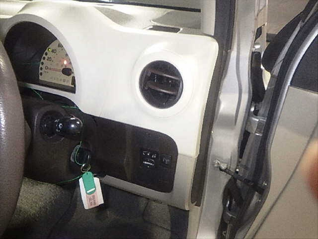 TOYOTA PASSO 2011