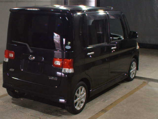 DAIHATSU TANTO 2013