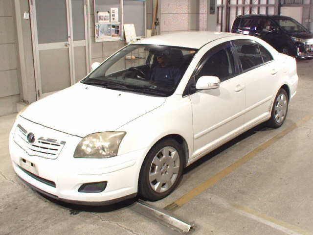 TOYOTA AVENSIS SEDAN 2009