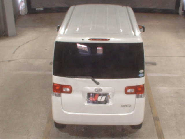 DAIHATSU TANTO 2011
