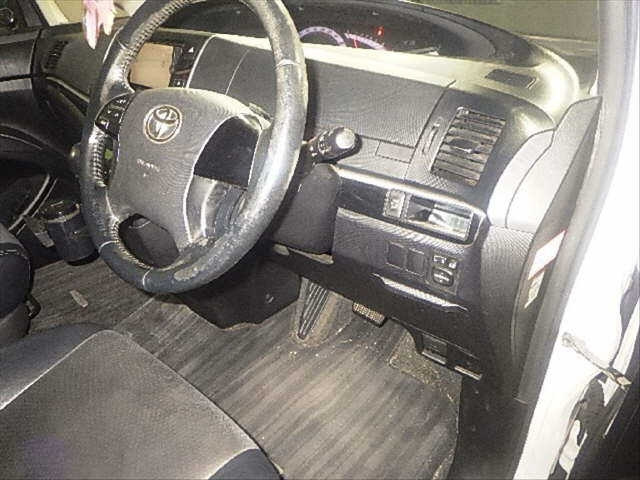 TOYOTA ESTIMA 2014