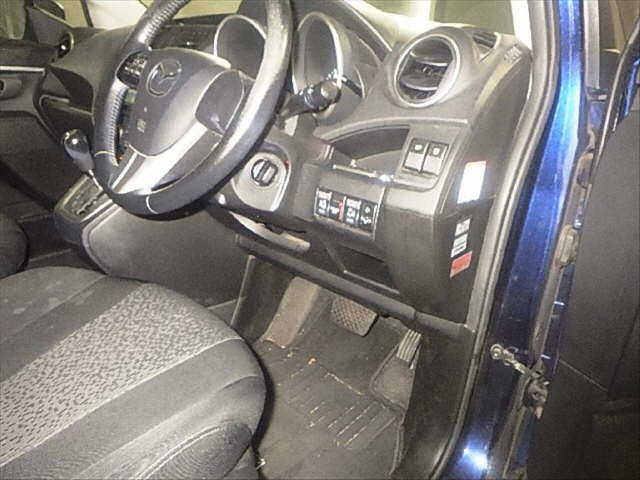 MAZDA PREMACY 2012