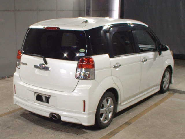 TOYOTA SPADE 2012