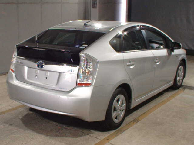 TOYOTA PRIUS 2011