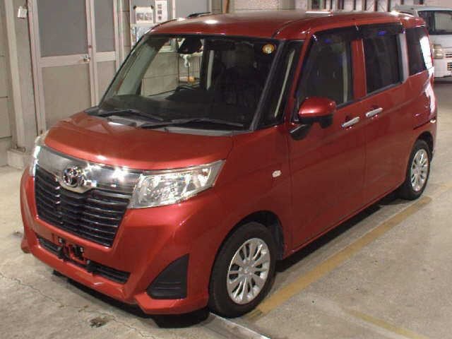 TOYOTA ROOMY 2017