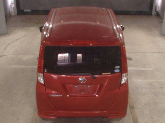 TOYOTA ROOMY 2017