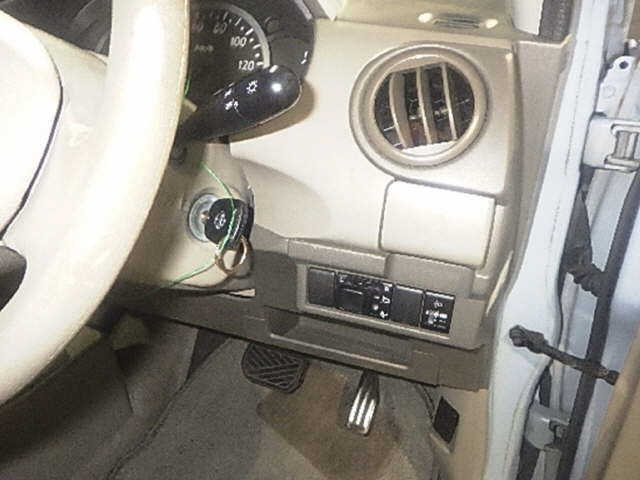 NISSAN PINO 2009