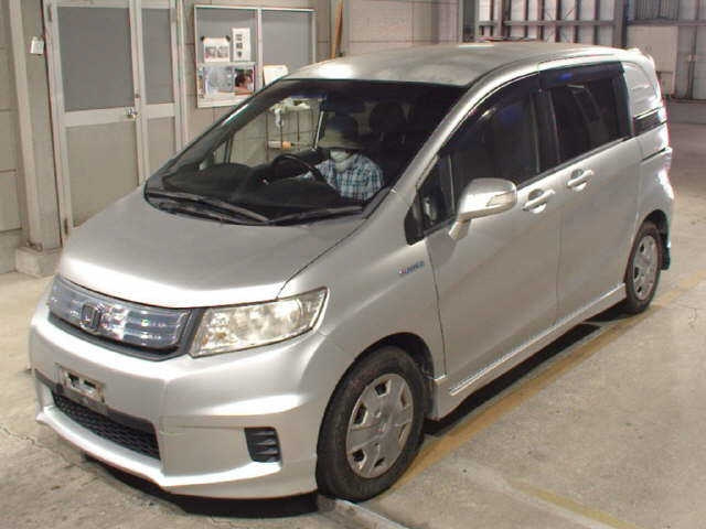 HONDA FREED 2011